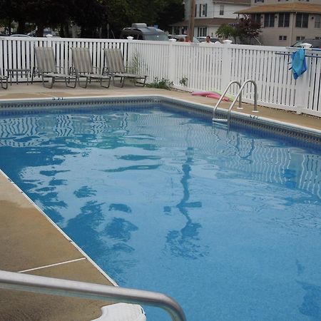 Pelican Point Motel Point Pleasant Beach Exterior photo